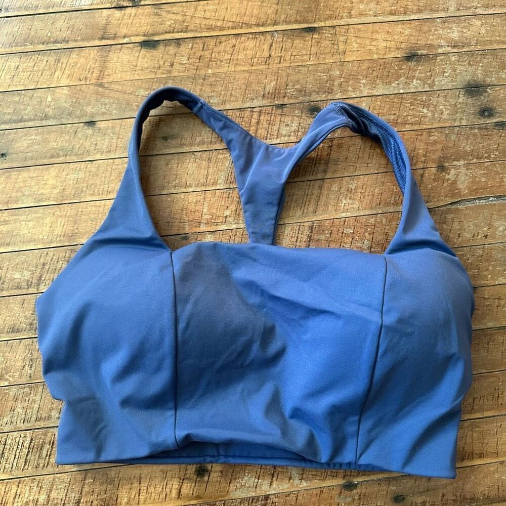 Victoria’s Secret blue wireless Athleisure 34DD sports bra